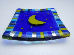 small decrative dish with moon design